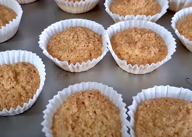 Bolinhos de coco / Receitas Dany