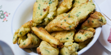 Pataniscas de bacalhau  (image meramente ilustrativa) / Receitas de Culináris