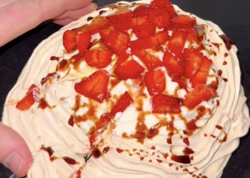 Receita de Pavlova de Morangos