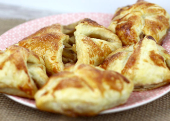 Receita fácil de Embrulhos de Maçã com toque de canela