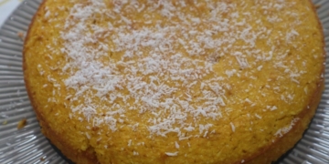 Receita de Bolo de Cenoura e coco super fofo