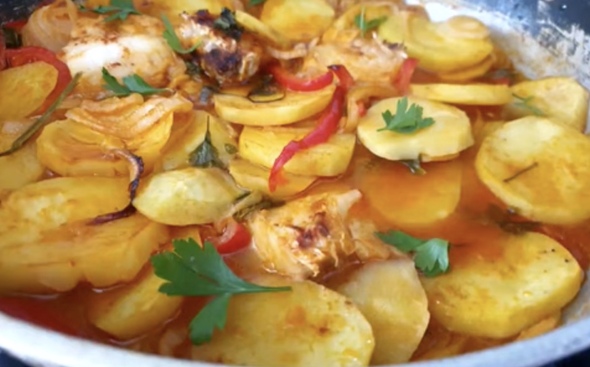 Receita de Caldeirada de Bacalhau: Prática e Saborosa