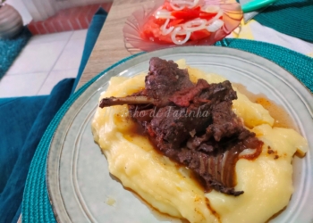 Receita de coelho marinado com vinho tinto