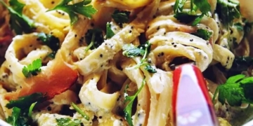 Receita de Fettuccine com Sementes de Papoila e Presunto