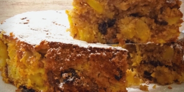 Receita de Torta de Maçã com Nozes e Uvas Passas