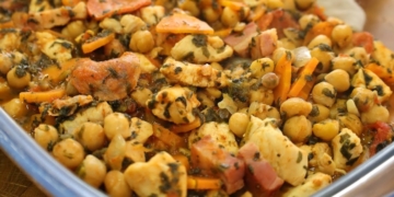 Receita de Refogado de Grão de bico com frango e legumes