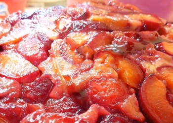 Receita de Bolo fofo de Ameixas