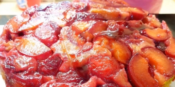 Receita de Bolo fofo de Ameixas