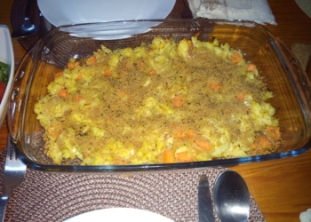 Receita de Bacalhau lascado com cenoura no forno