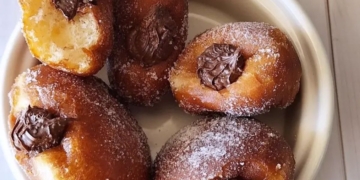 Receita de Bolas de Berlim com recheio de creme de avelãs