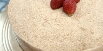 Aprenda os segredos do bolo de bolacha de Marco Costa