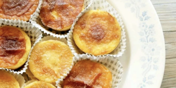 Receita de Queijadas de leite e canela